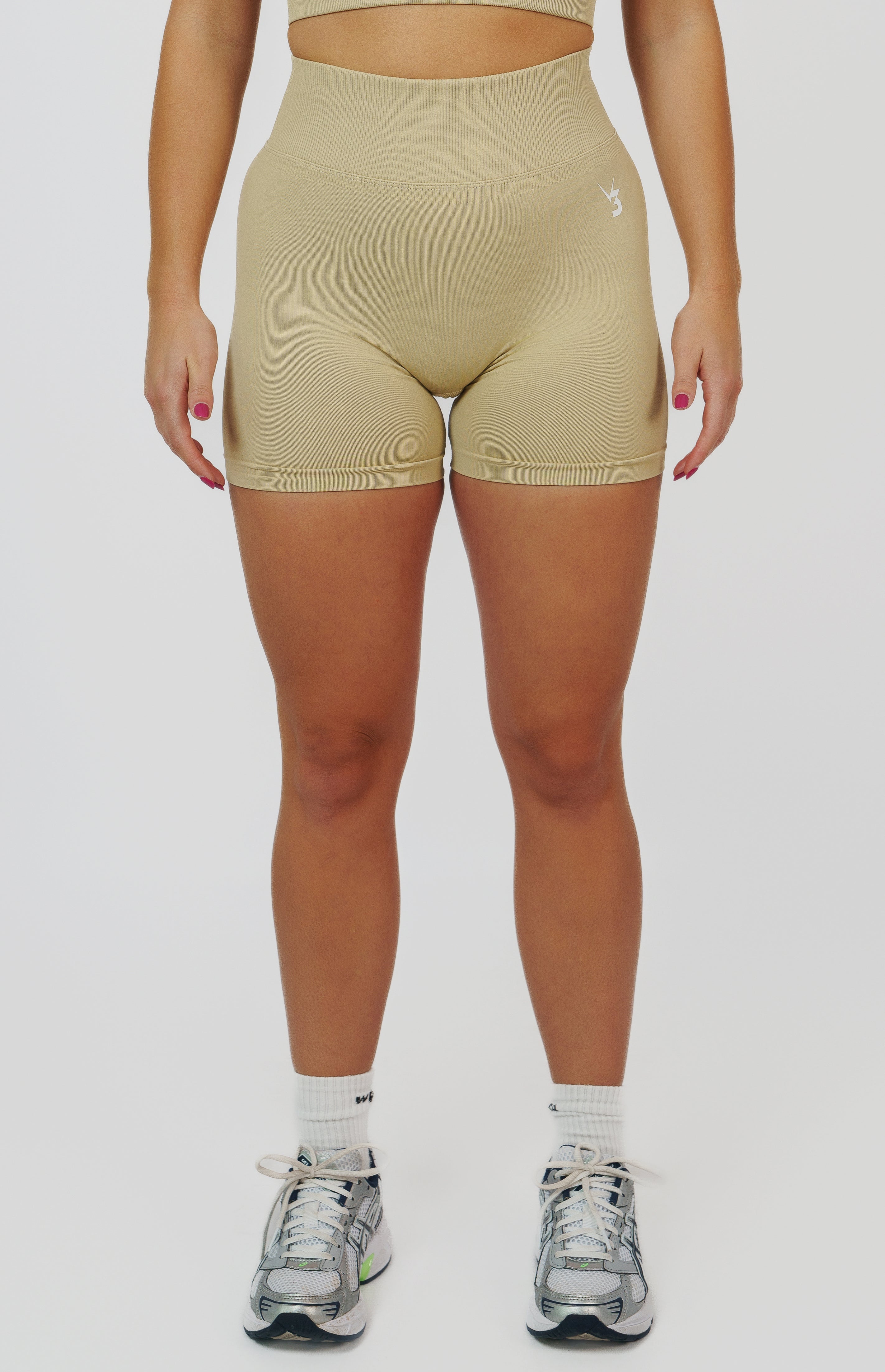 Form Seamless Scrunch Shorts -  Light Camel