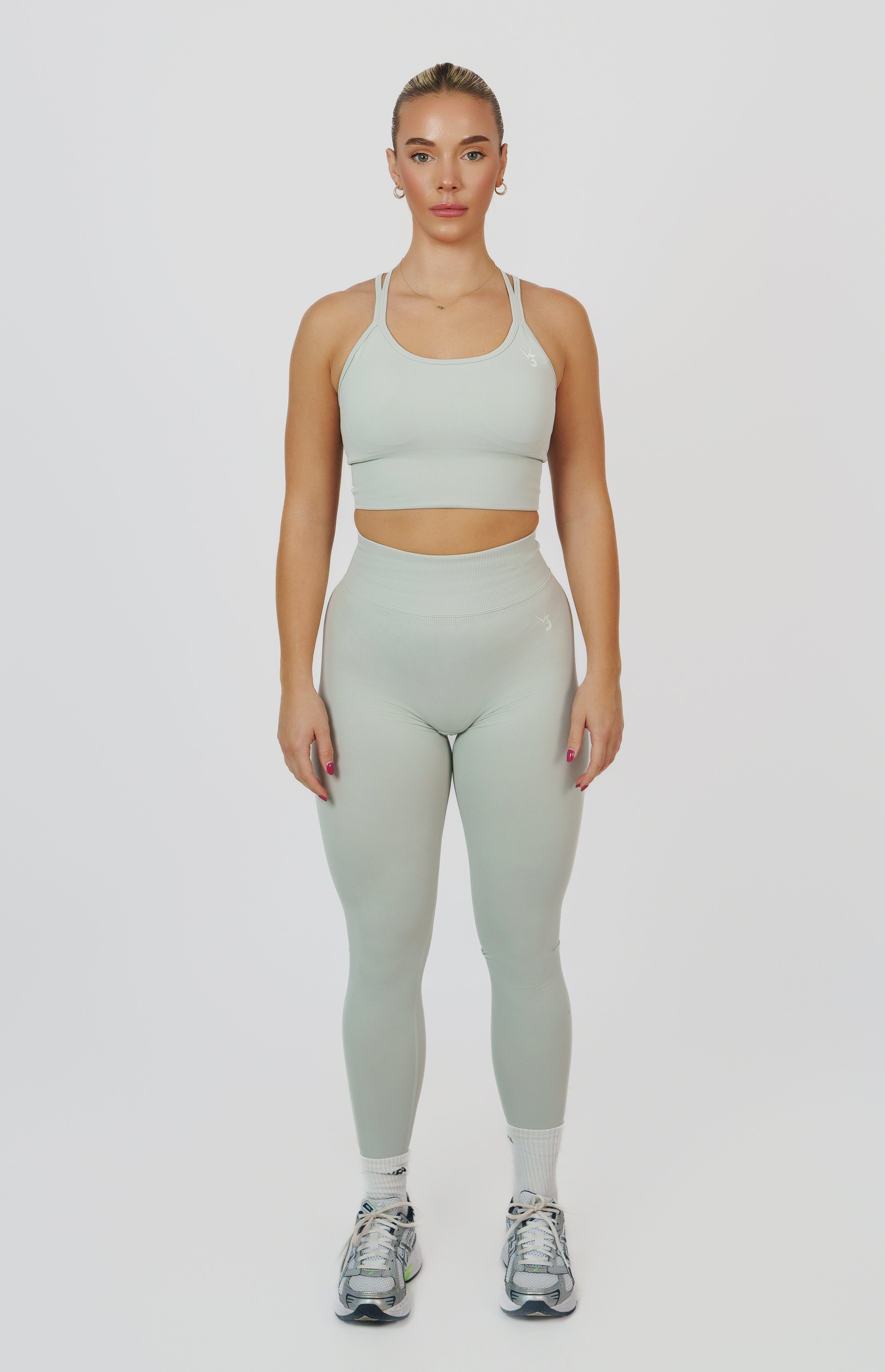 Form Seamless Scrunch Leggings & Sports Bra Set - Light Grey